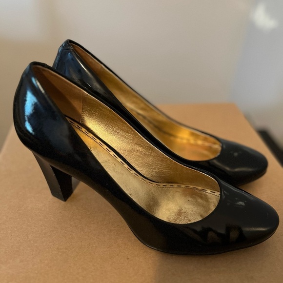 Coach Black Sheri Patent Leather Heels - Picture 4 of 16